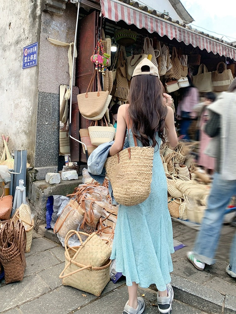 Zeng Xiaoxian Holiday Series Blue V-neck Floral Suspender Long Skirt Women's Summer Small Casual Holiday Dress