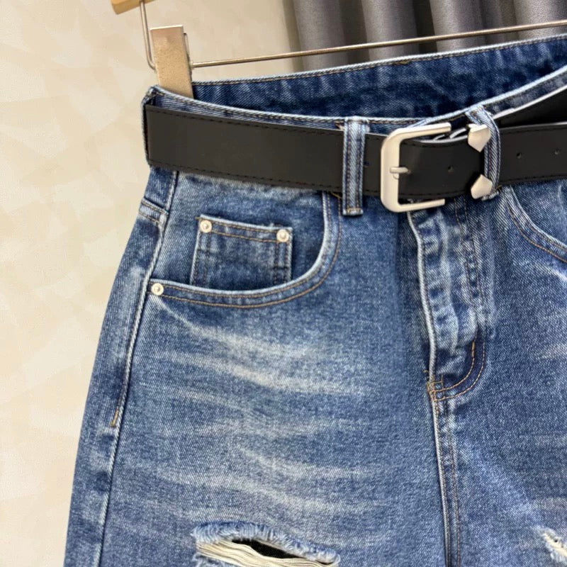 2025 summer wide-leg jeans for women hot girls ripped design fashionable and versatile temperament A-line hot pants ins