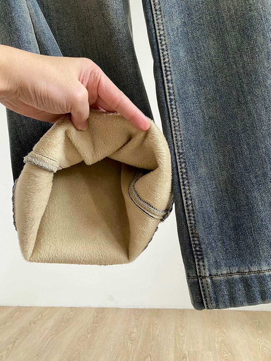 Fleece-lined, thickened, high-waisted, warm denim wide-leg pants, new winter style for women, 2025, Korean chic, versatile, suitable for wearing outside.