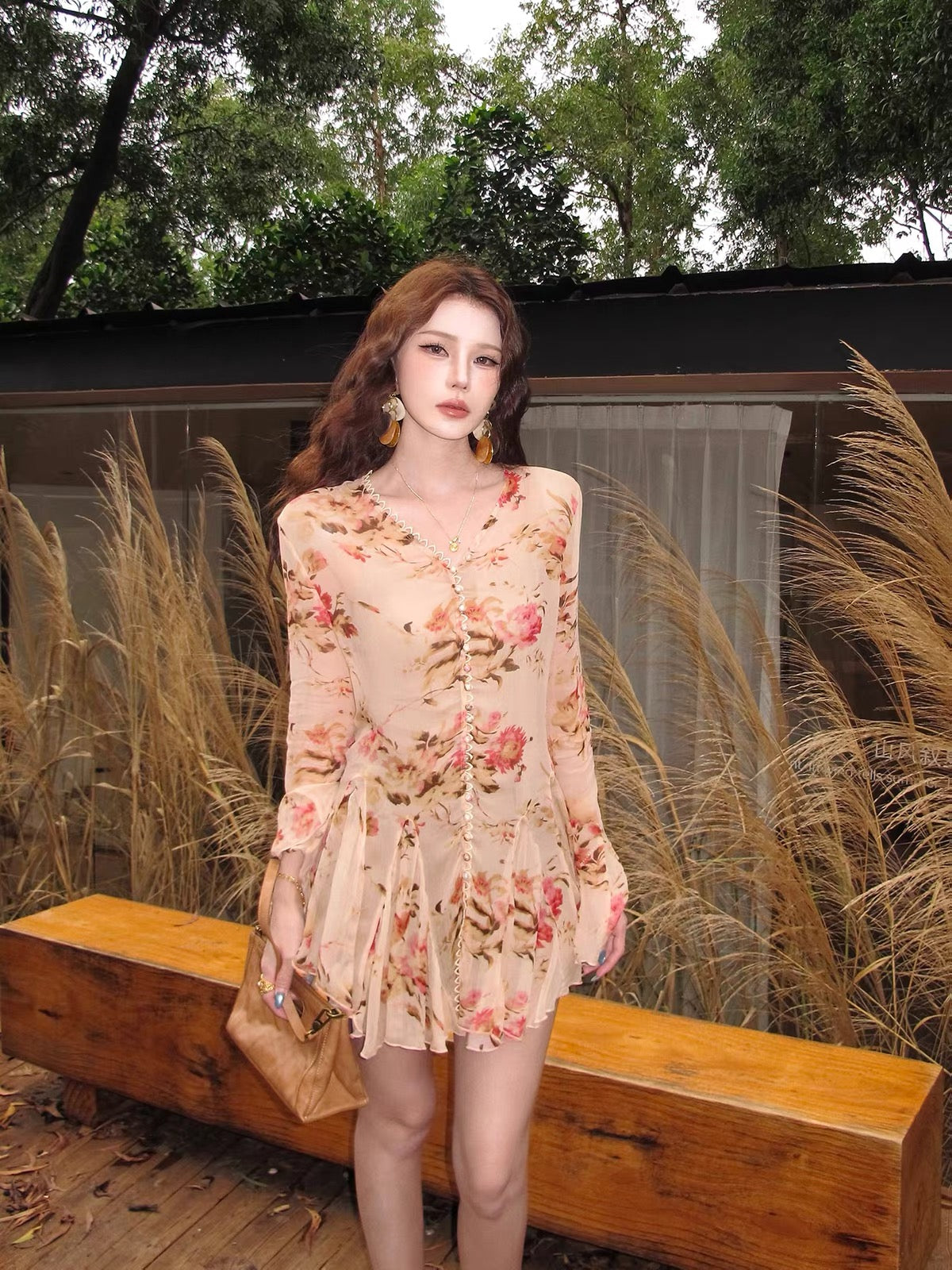 ZACOCO Women's French-style patterned long-sleeve shirt (medium-long length)—a stunning, stylish, and slimming top perfect for Early Autumn 2026.