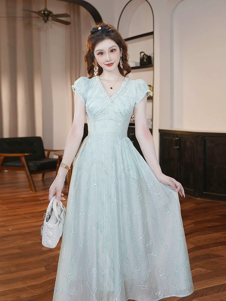 Summer temperament socialite goddess Fan Chaoxian V-neck long dress high-end exquisite formal occasion Tencel embroidered dress