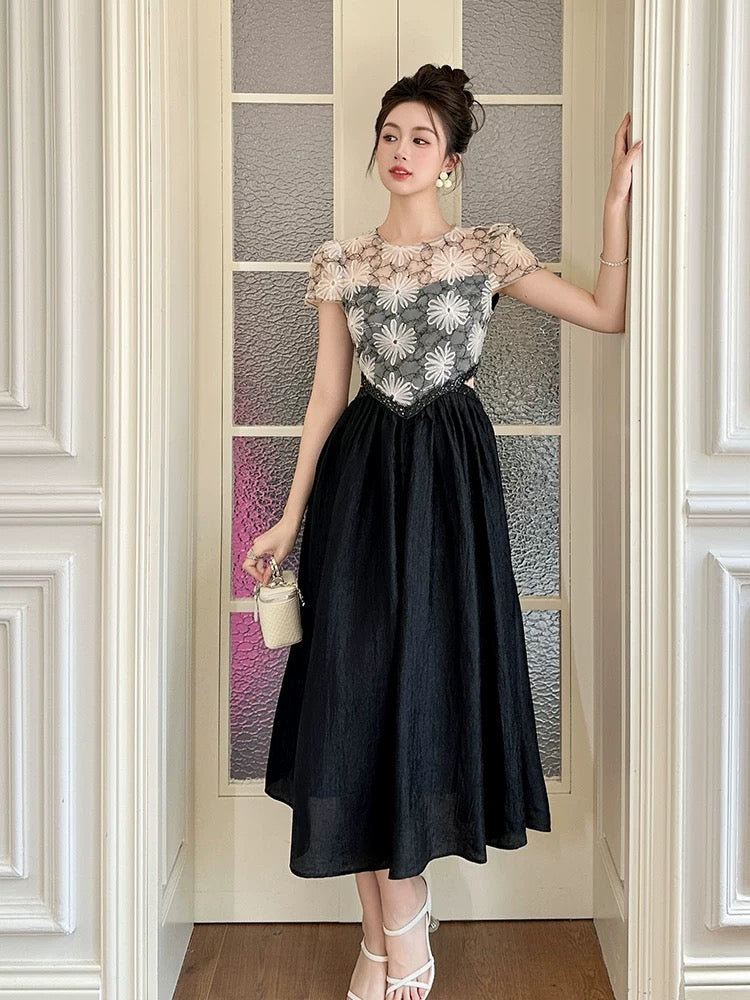 Light luxury high-end dress women 2025 summer mid-length black lace splicing high waist slim A-line long skirt