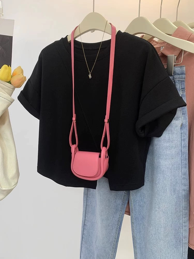Irregular slit shoulder short-sleeved T-shirt for women in summer 2025 new design niche straight shoulder short cotton top