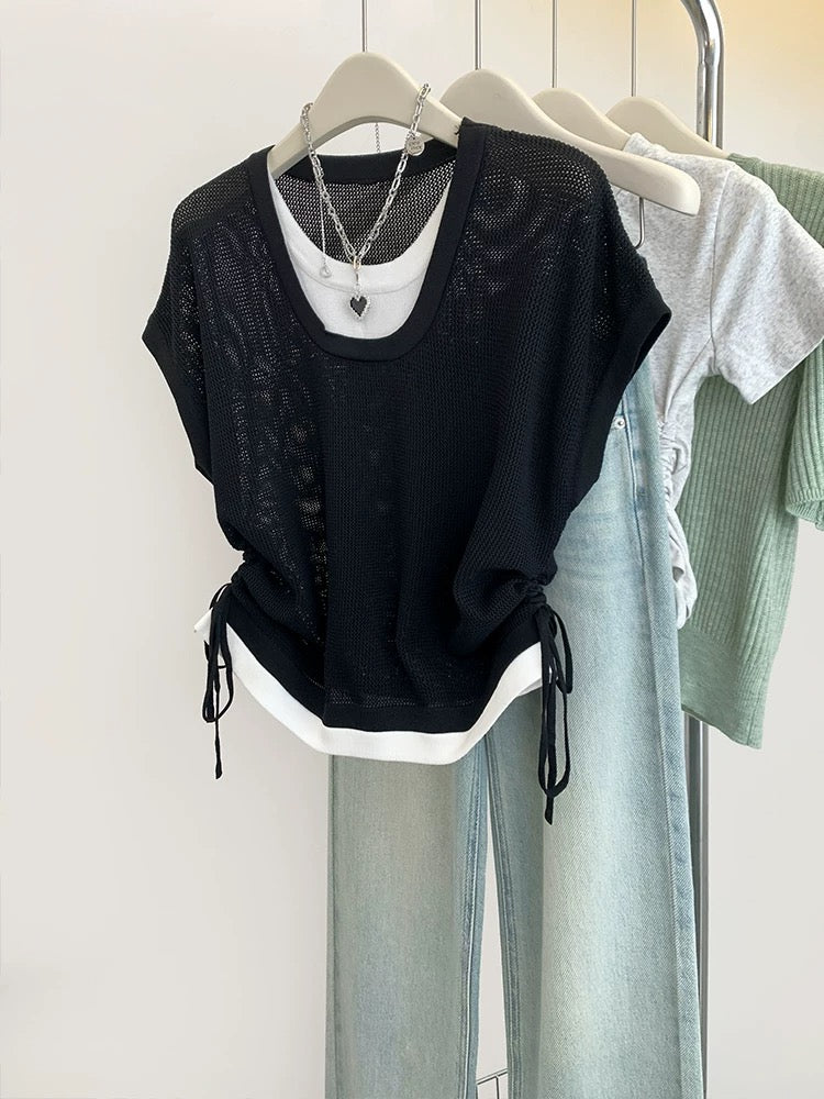 Black and white striped fake two-piece knitted sweater short-sleeved T-shirt women's summer 2025 new waisted small flying sleeves sleeveless top