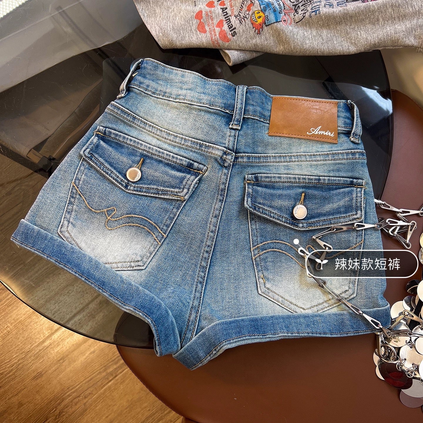 High-quality denim shorts for women, 2026 Spring/Summer new style, hot girl high-waisted slim fit, versatile design, rolled-up hem hot pants