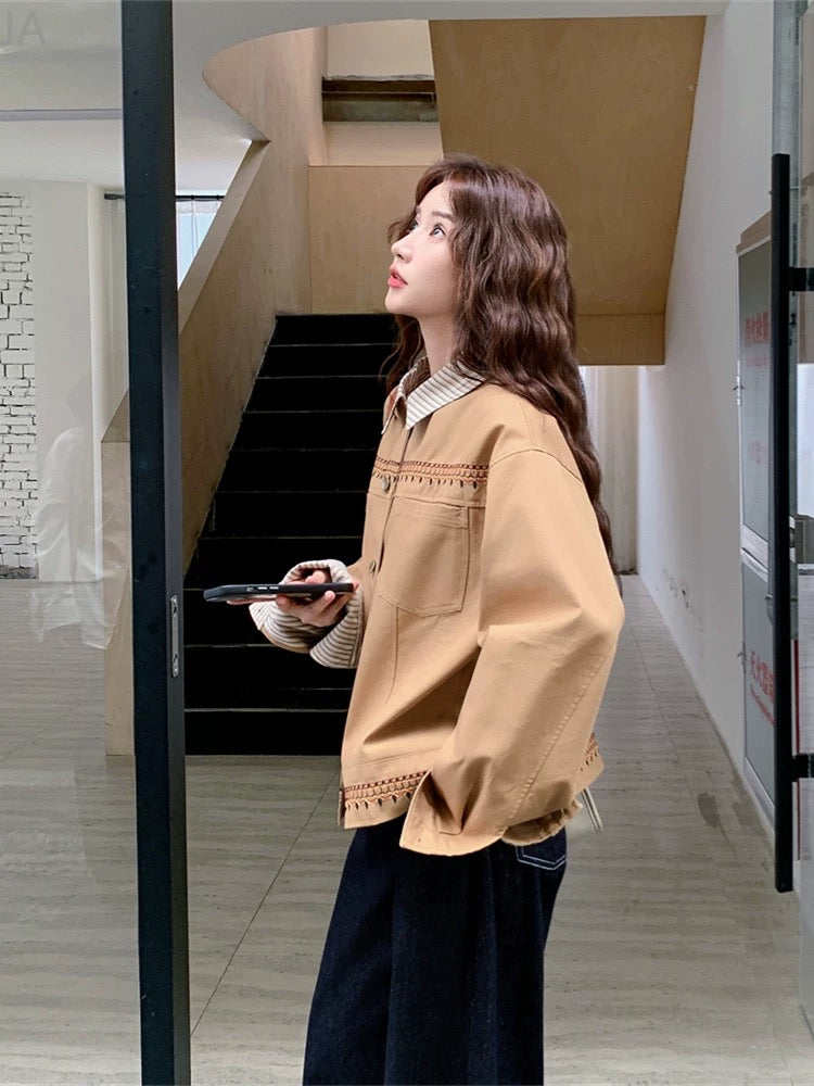 Striped contrast stitching khaki short coat women's spring and autumn 2025 new small size jacket top popular style
