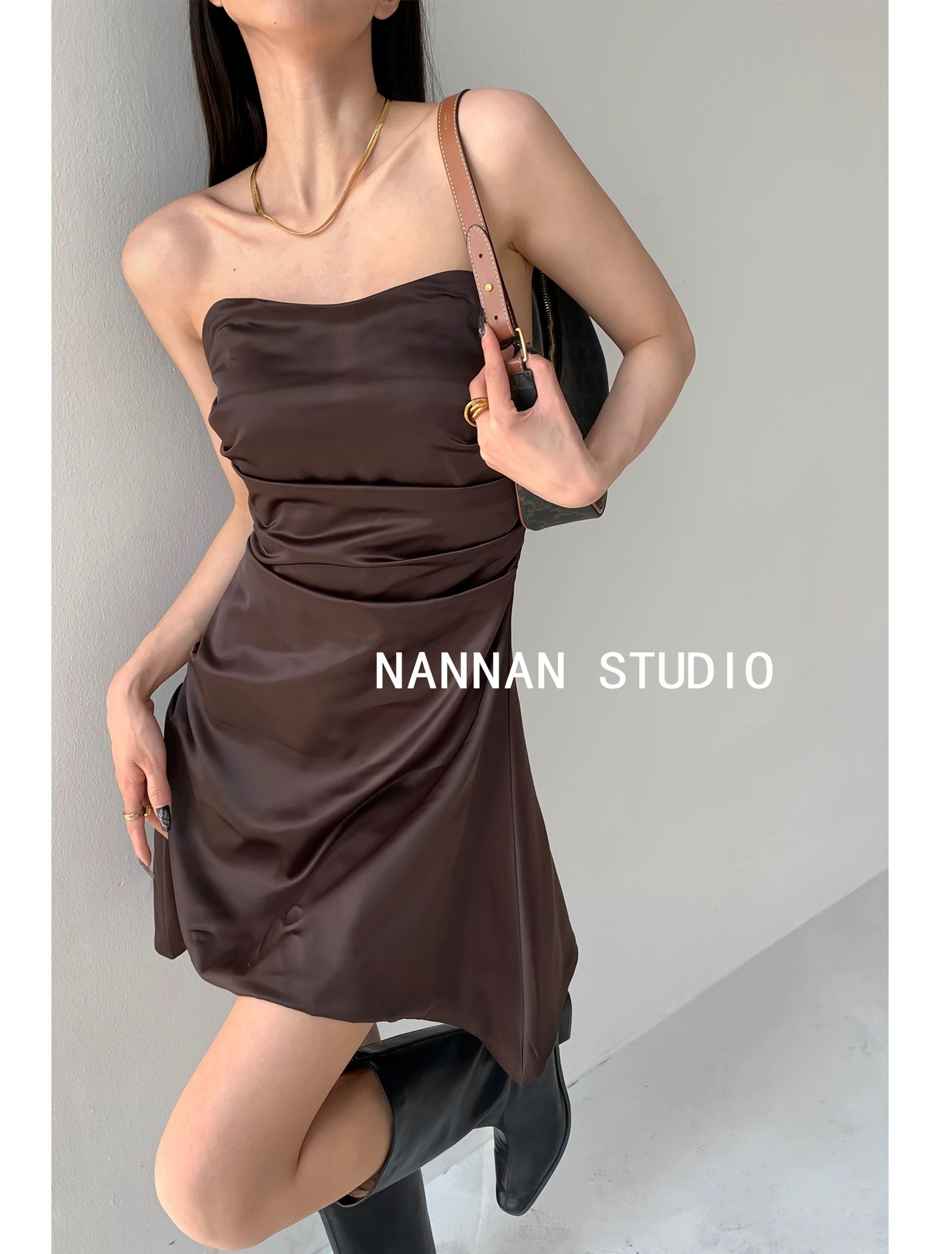 American Sweet Bean Sexy Pleated Waist Dress Summer Wrapped Breast Sty –  Lee Nhi Boutique