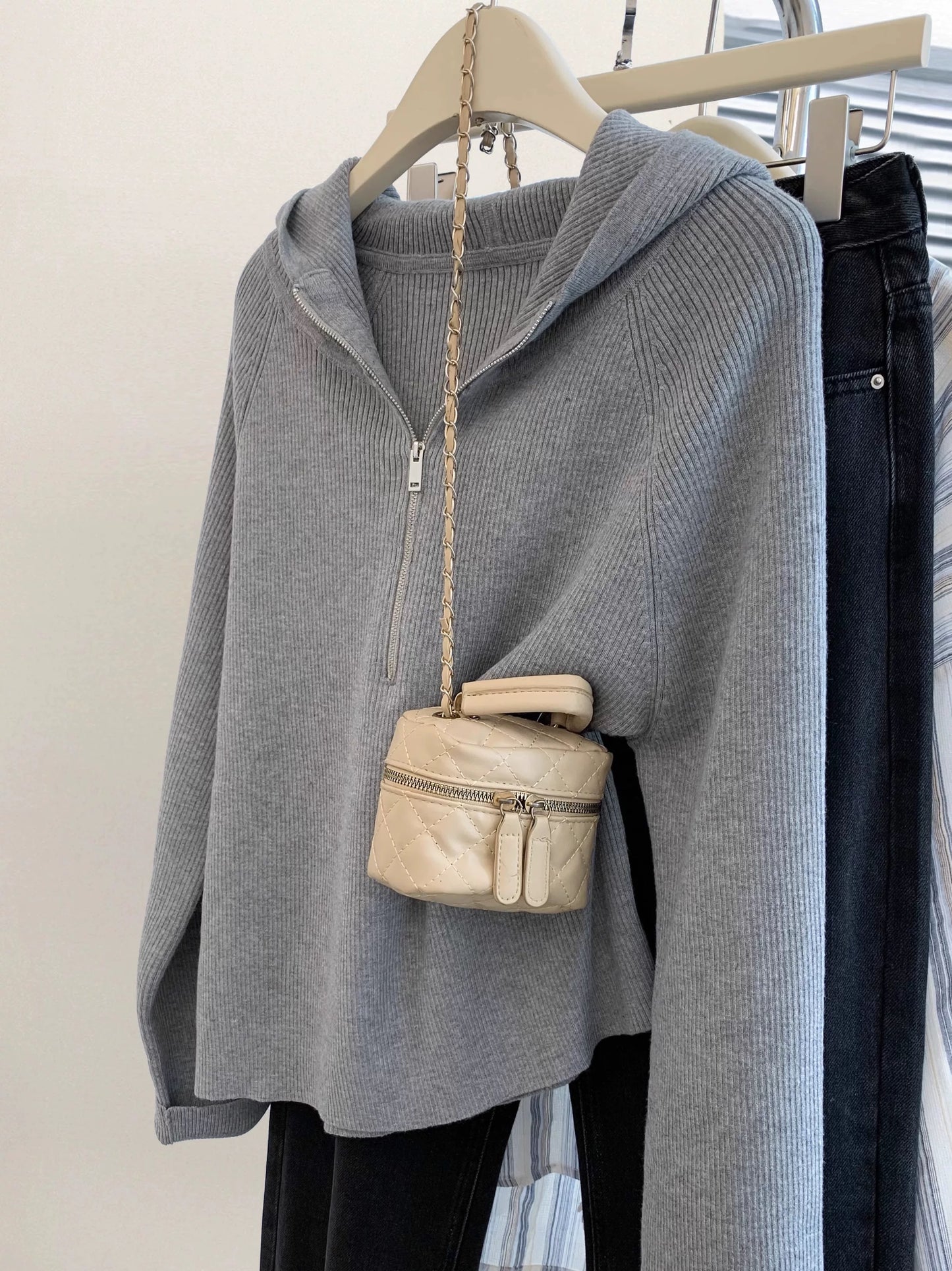 Gray half-zip hooded sweater for women 2025 autumn design lazy style loose knitted sweater pullover top