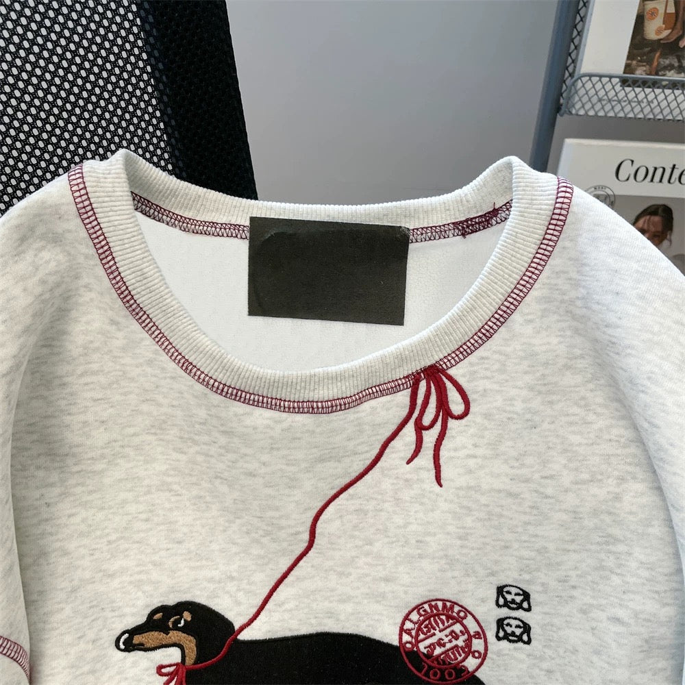 Gray topstitched embroidered dachshund sweatshirt for women in fall and winter, high-end, lazy style, plus velvet and thickened inner top