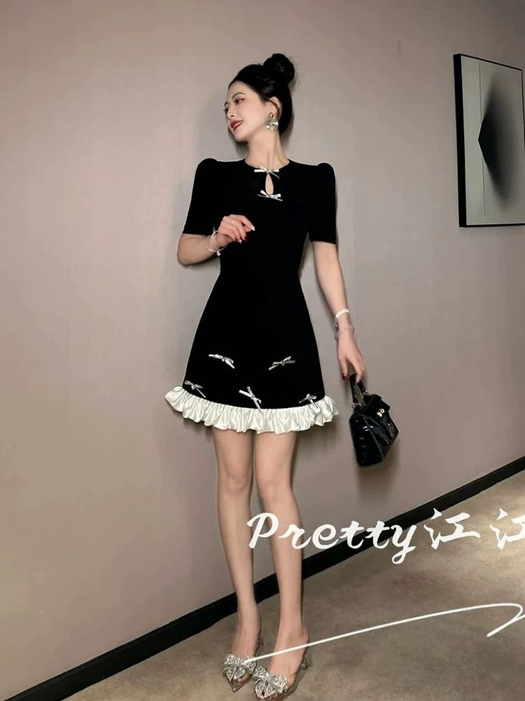 French-style heavy-duty bow design black dress, summer niche light luxury mature style slimming ruffled short skirt
