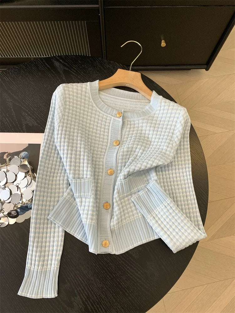 Jade Closet direct store recommendation ~ Medela sweet style metal button round neck knitted cardigan sweater autumn and winter