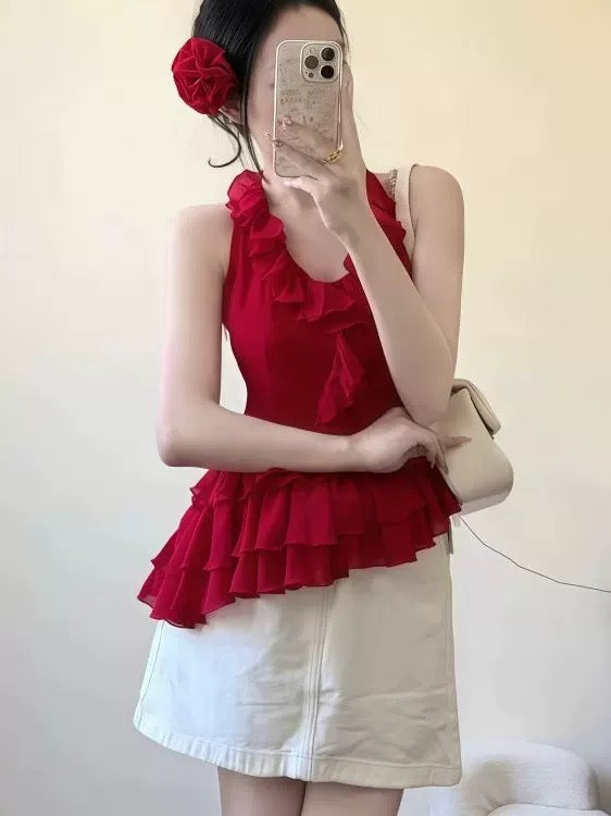 Salty hot girl wears a complete set of halter neck lace irregular red top sleeveless summer short skirt suit