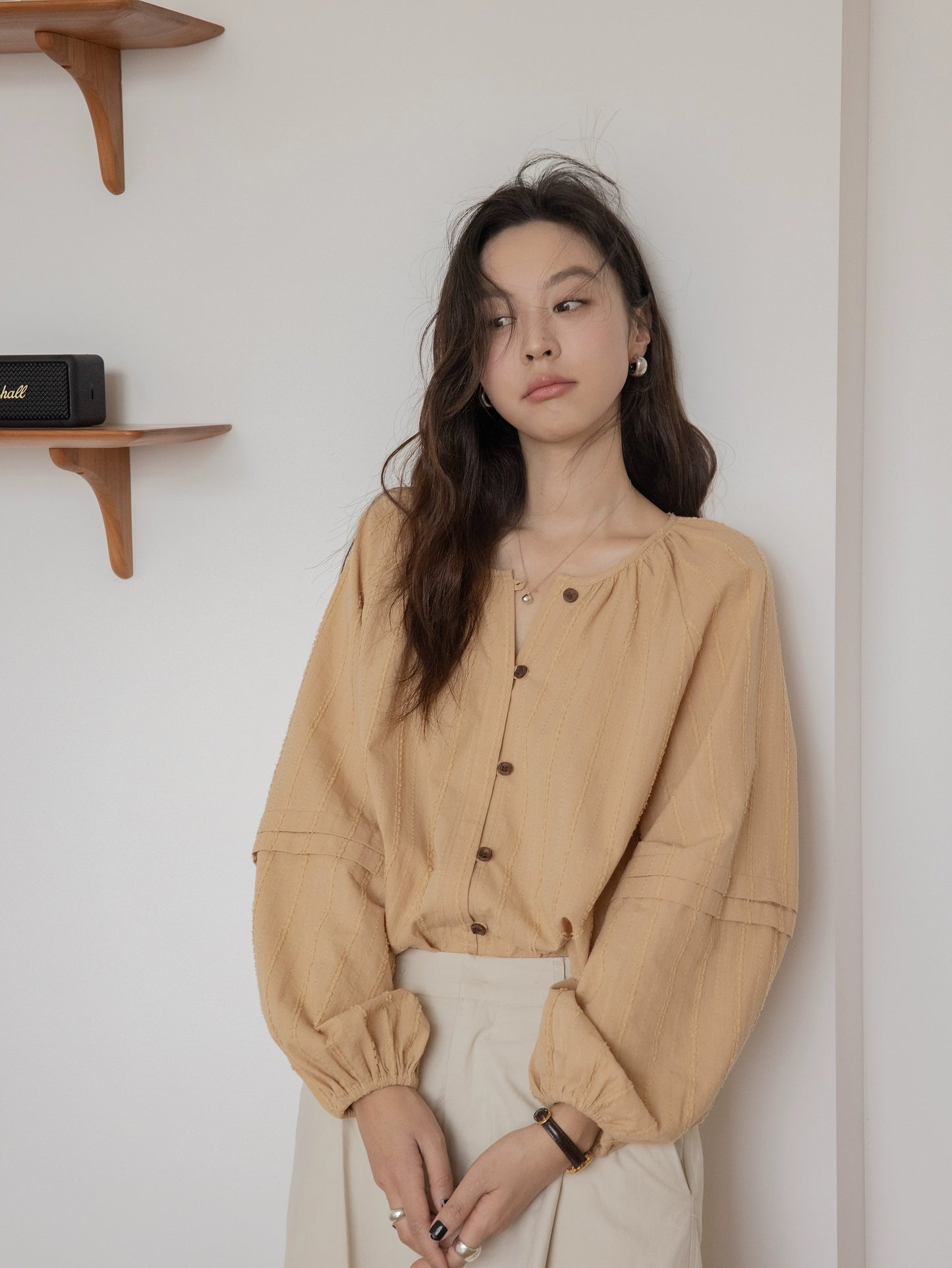 VNOOK lantern sleeve shirt 2024 spring new style loose jacquard placket round neck outer wear high-end shirt top