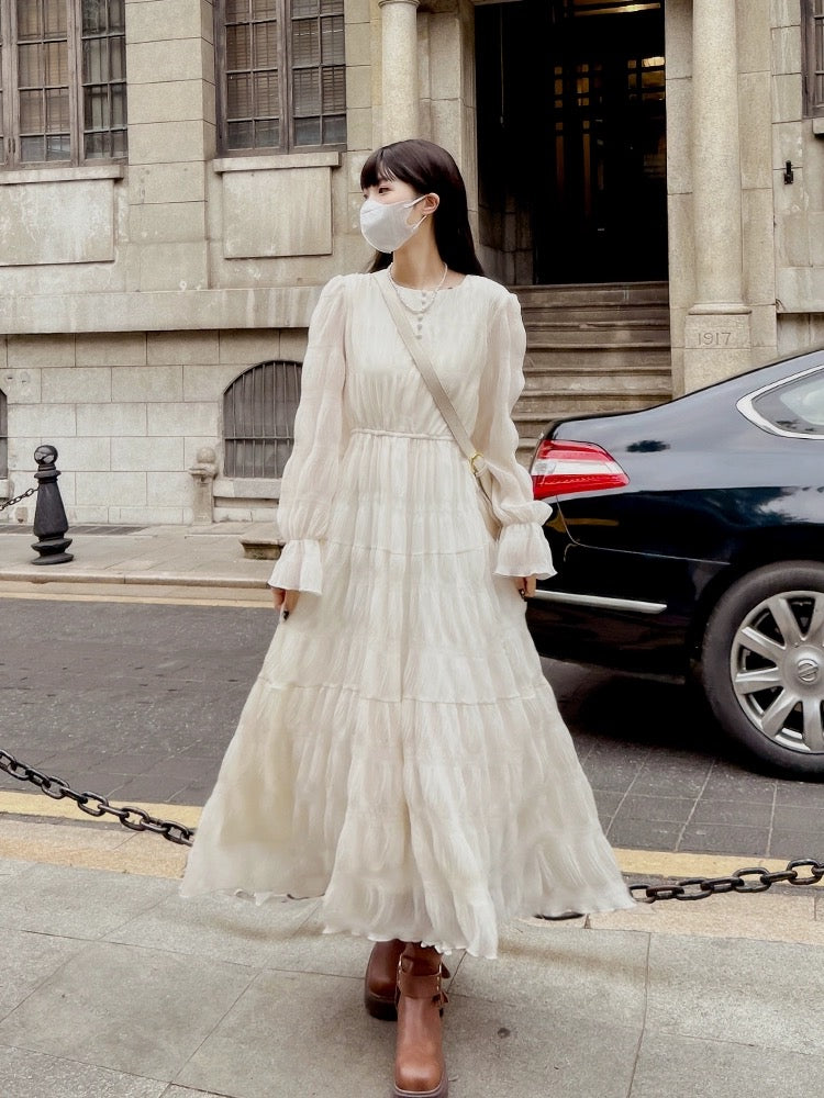 Fairy tea break French early spring white beach dress with waist slimming and pleated holiday long skirt long-sleeved chiffon dress