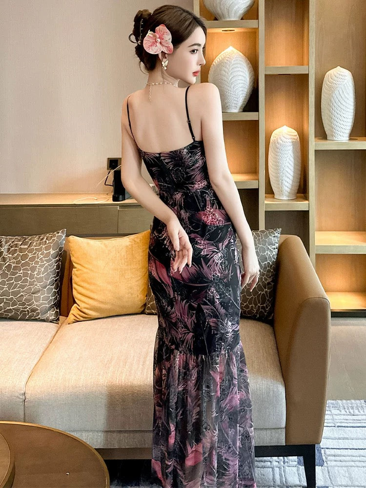 European fishtail dress for women in summer, celebrity suspenders, beautiful temperament, holiday style, slim temperament, hip-wrapped long skirt