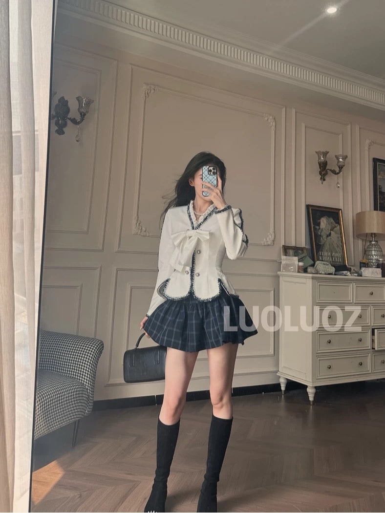 LUOLUOZ【Heartwarming Encounter】Elegant Bow-Tie Lace Top + Skirt Pants Two-Piece Set jF991