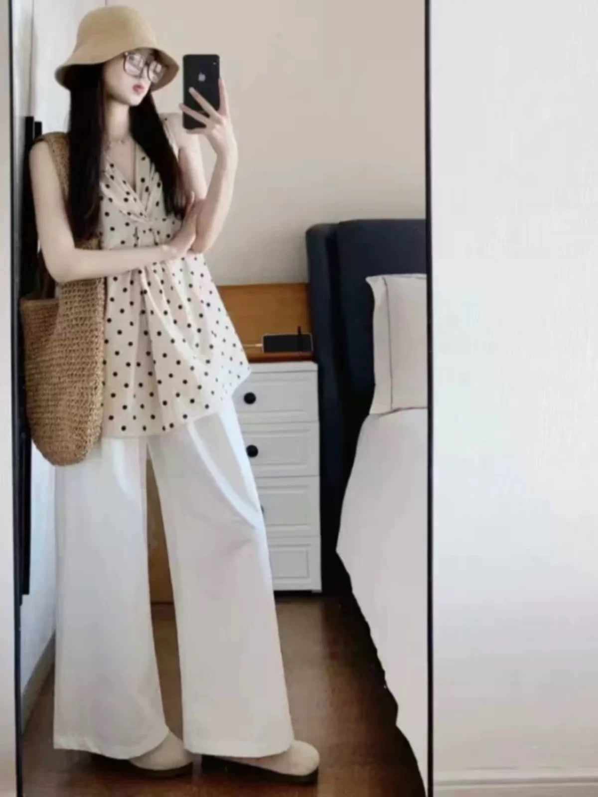 Salt style fried street design niche polka dot V-neck top sleeveless camisole casual trousers two-piece suit for women summer