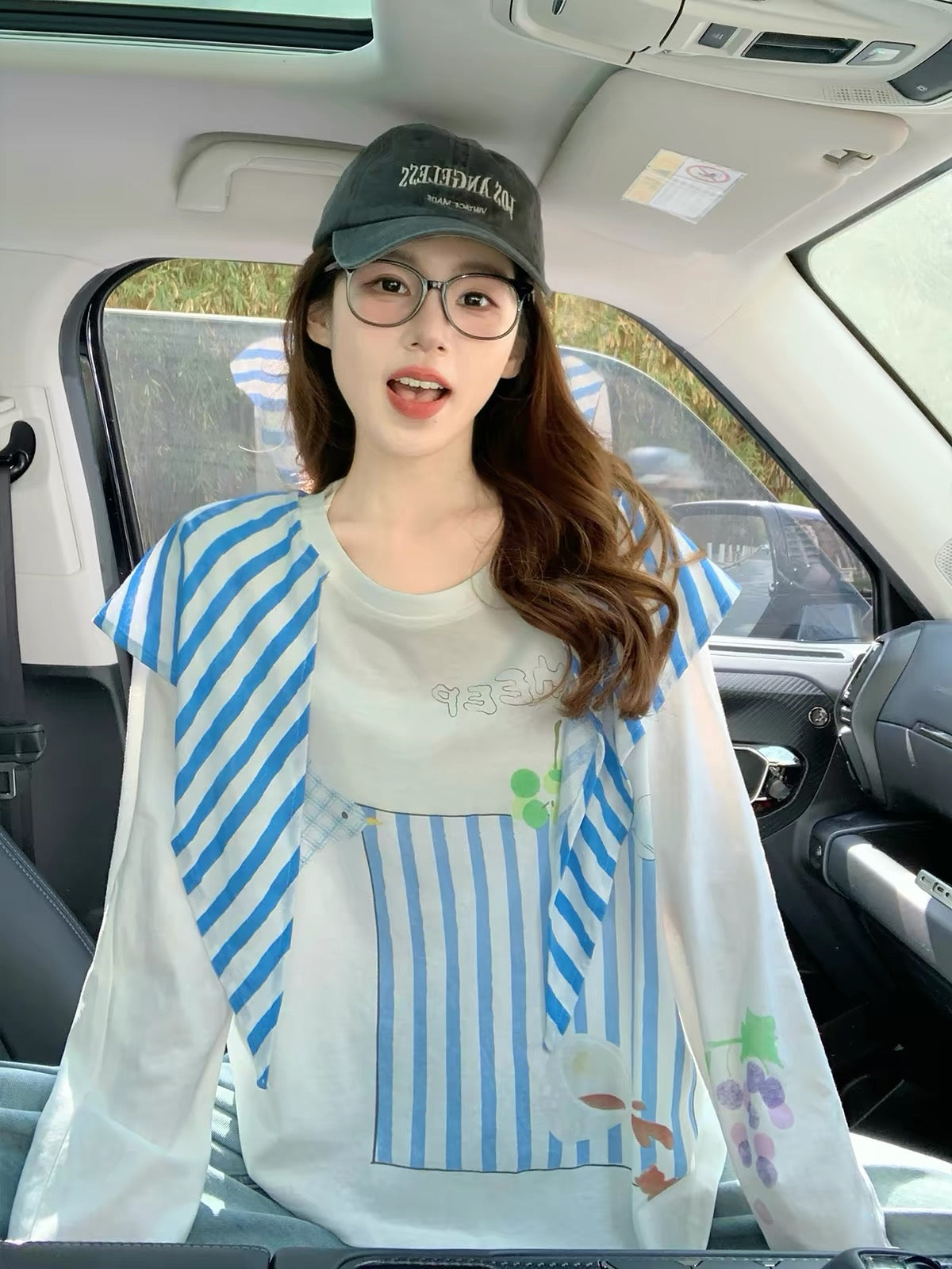 Women's White Long-Sleeve T-Shirt with Faux-Layered Shawl Detail – New for Autumn 2026: Lightweight, Loose-Fit, Relaxed-Style Top with Unique Print