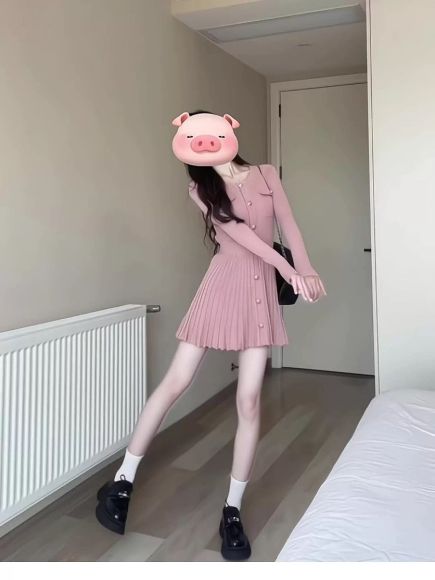 Xiaoxiangfeng atmosphere fishing style date skirt 2025 early spring new Korean style pink knitted dress short skirt for small people