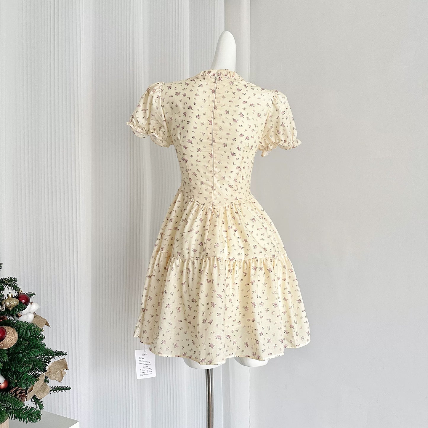Youni French Retro Puff Sleeve V-neck Floral Dress Women's Summer Sweet and Salty Waist Small Fresh A-Line Skirt