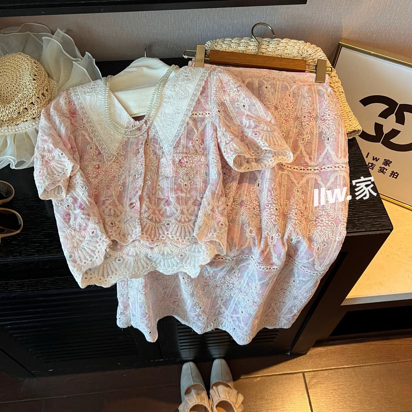 style suit pink age-reducing doll collar lace embroidery lace shirt short-sleeved mid-length skirt two-piece suit