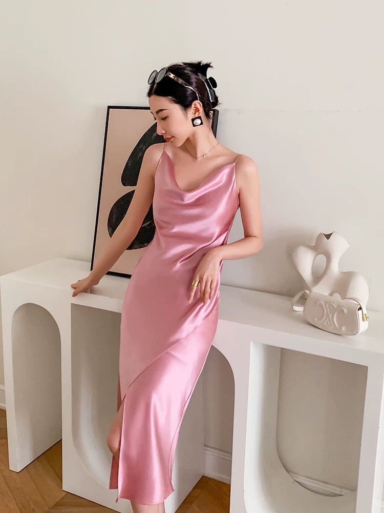 Summer new model for socialites, high-end goddess style, luxurious style, lazy holiday style dress, pink acetate suspender skirt