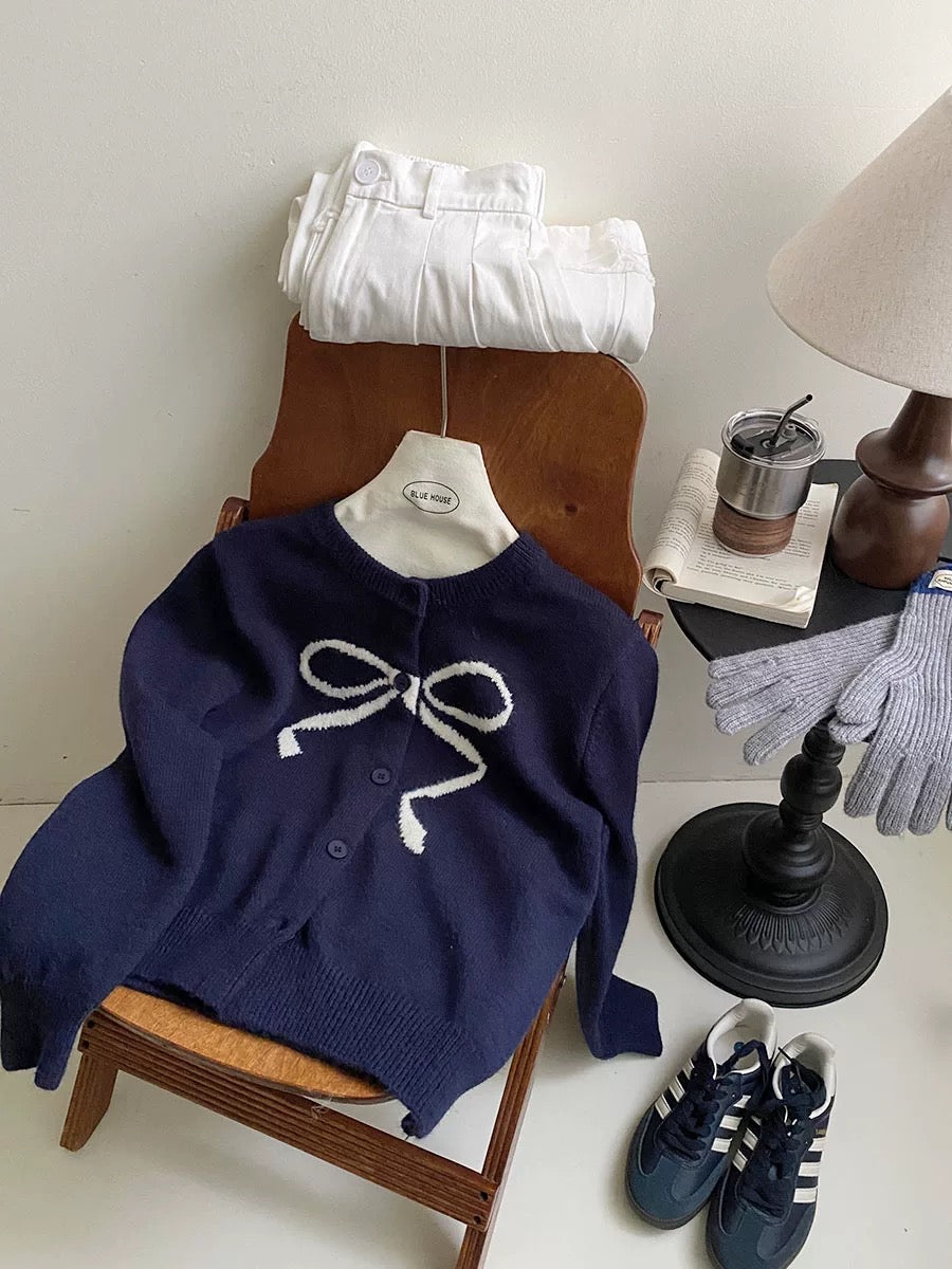 Dongdaemun, South Korea, sweet contrasting color bow round neck sweater jacket for women, autumn soft and waxy retro age-reducing knitted cardigan