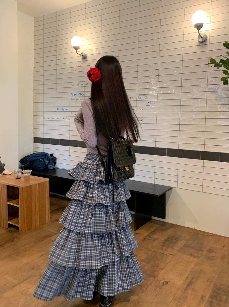 kumikumi suit women's retro heavy industry plaid cake skirt skirt spring V-neck slim T-shirt two-piece set