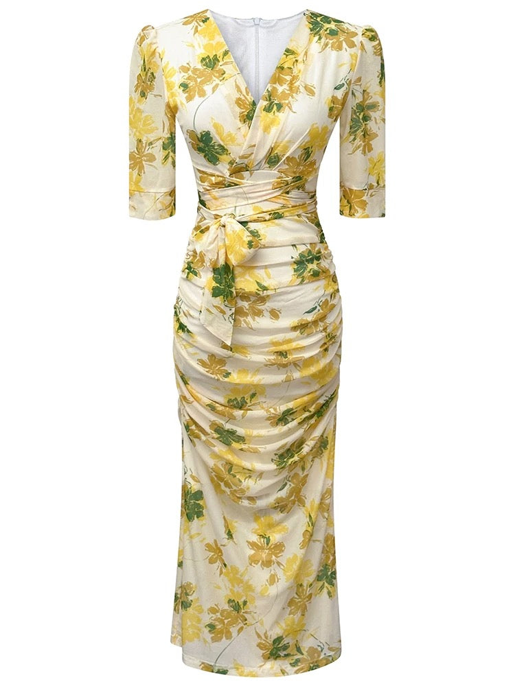 Yellow printed dress summer new temperament large size mesh V-neck pleated belly-covering slim fit mid-length skirt