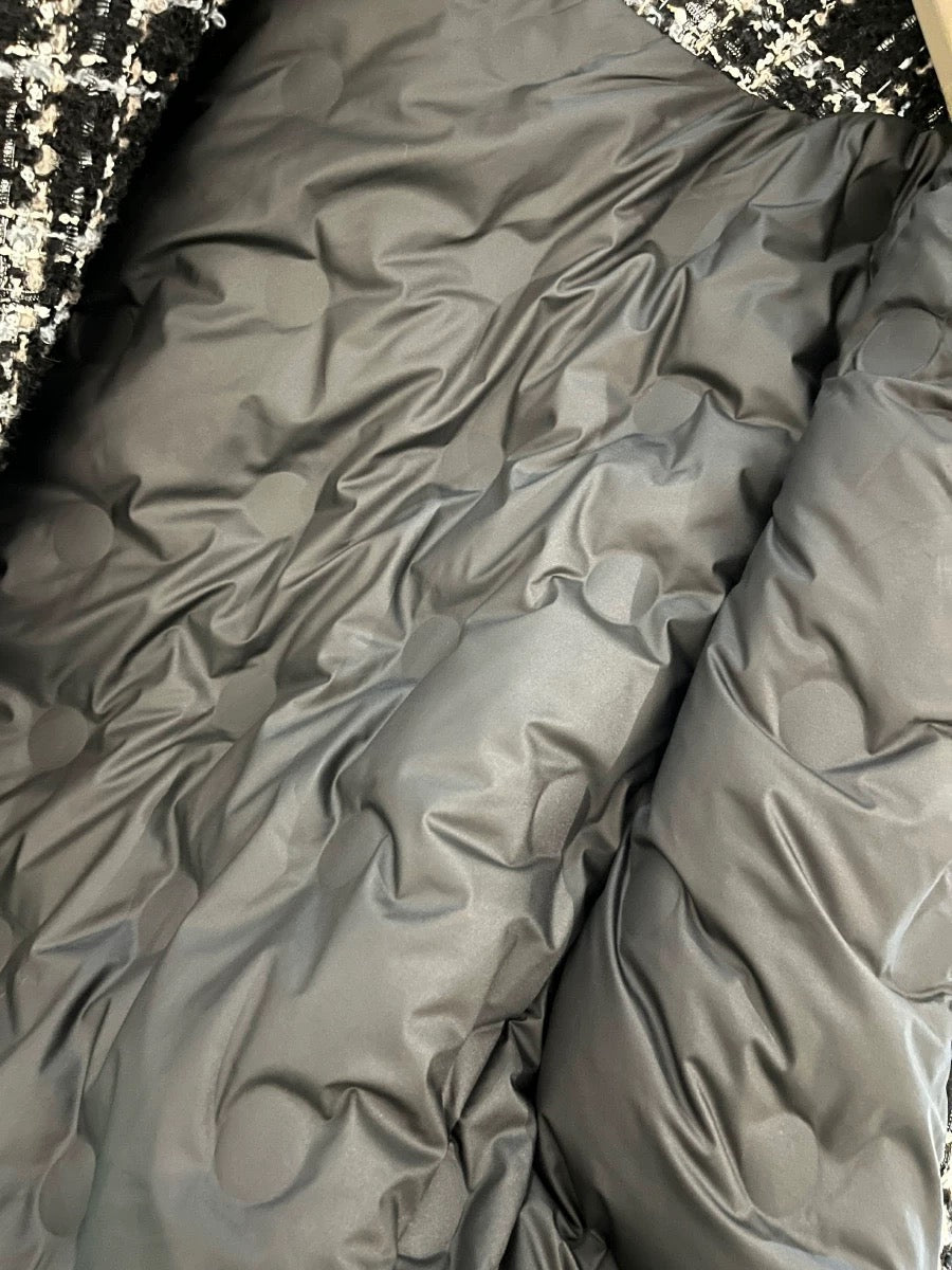 Down jacket with lining, plush coat for women in winter, thickened French woolen fabric, 2024 autumn and winter, new style of Xiaoxiang style