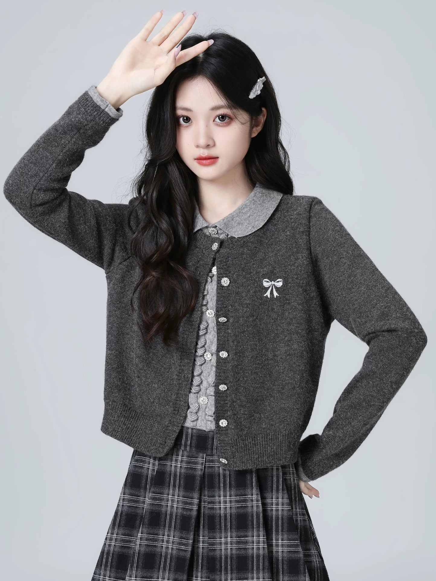 Dark gray collared knit cardigan for women, spring and autumn 2026 new style, faux two-piece patchwork sweater, short top.