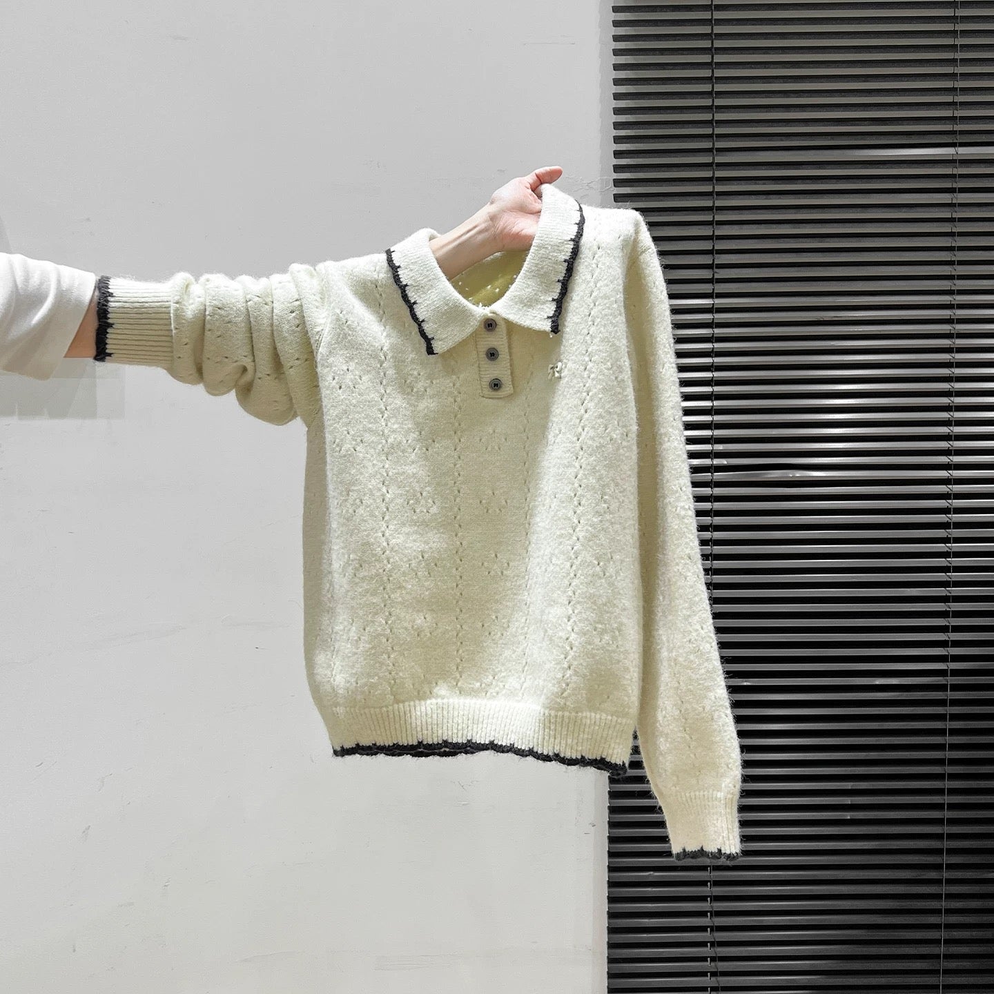 Autumn and winter outer wear lapel embroidered bow knitted sweater thickened bottoming long sleeve loose pullover top for women