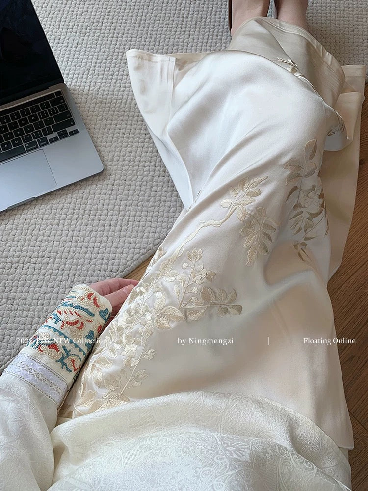 New Chinese Style Heavy Embroidery Satin Midi Skirt for Women, Early Autumn 2025, High-End Chinese Style Fishtail Skirt
