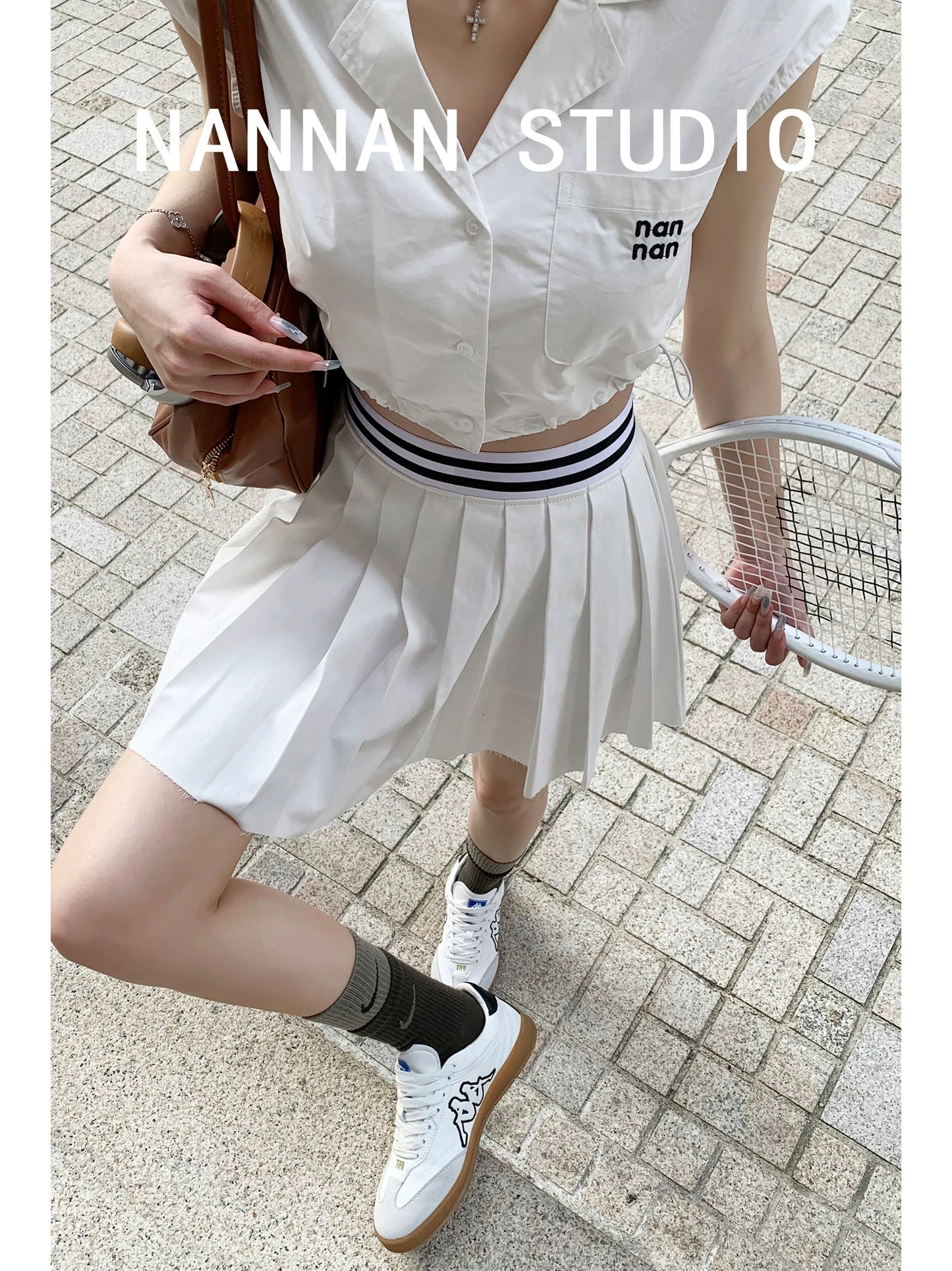 Full of energy! Contrast color navy collar short-sleeved shirt single-breasted crop top high-waisted pleated skirt two-piece set for women