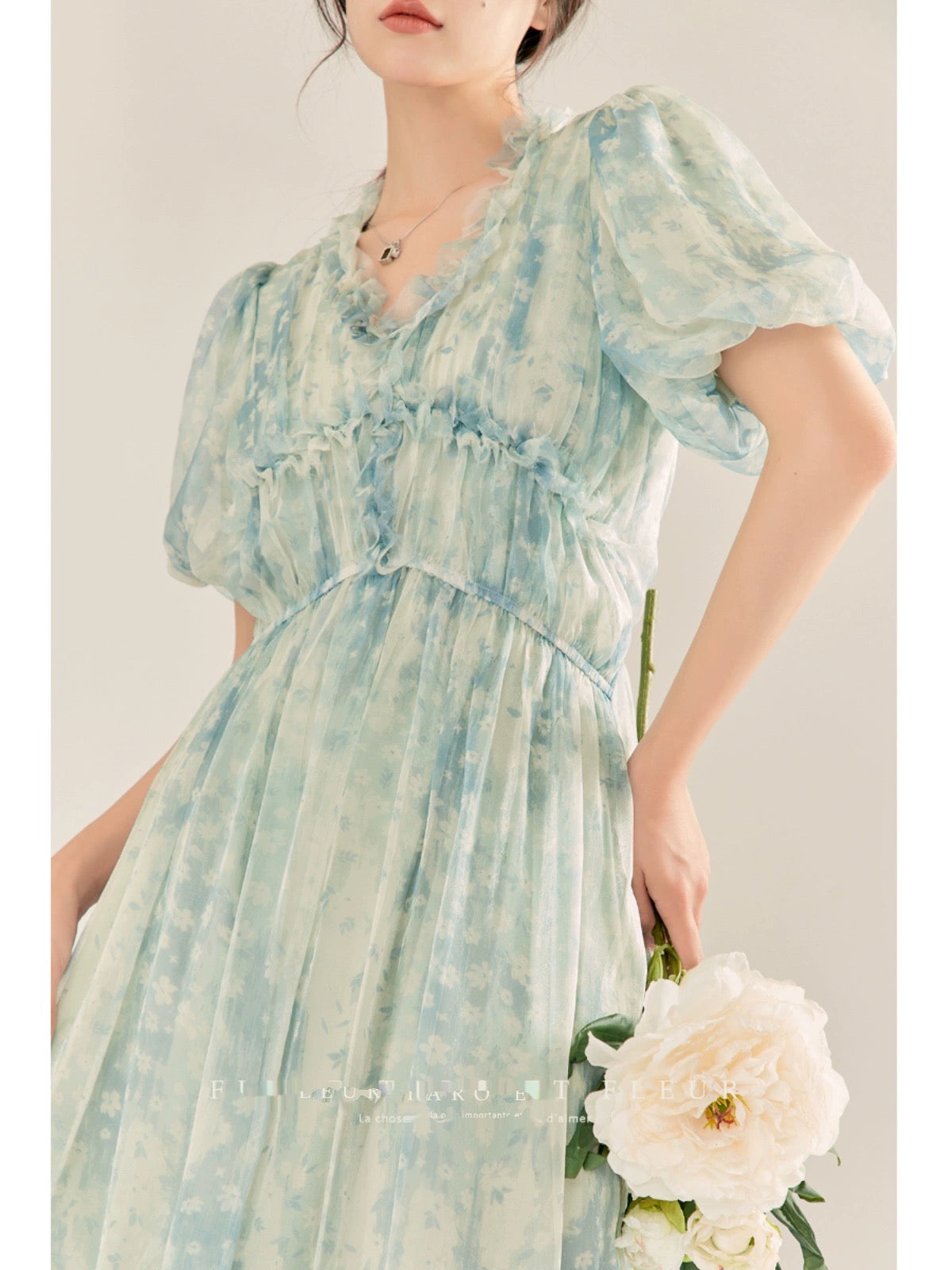 Qiao and the Flower Bottle丨French Floral Chiffon Dress 2023 New Women's Gentle Wooden Ear Temperament Super Fairy Long Dress