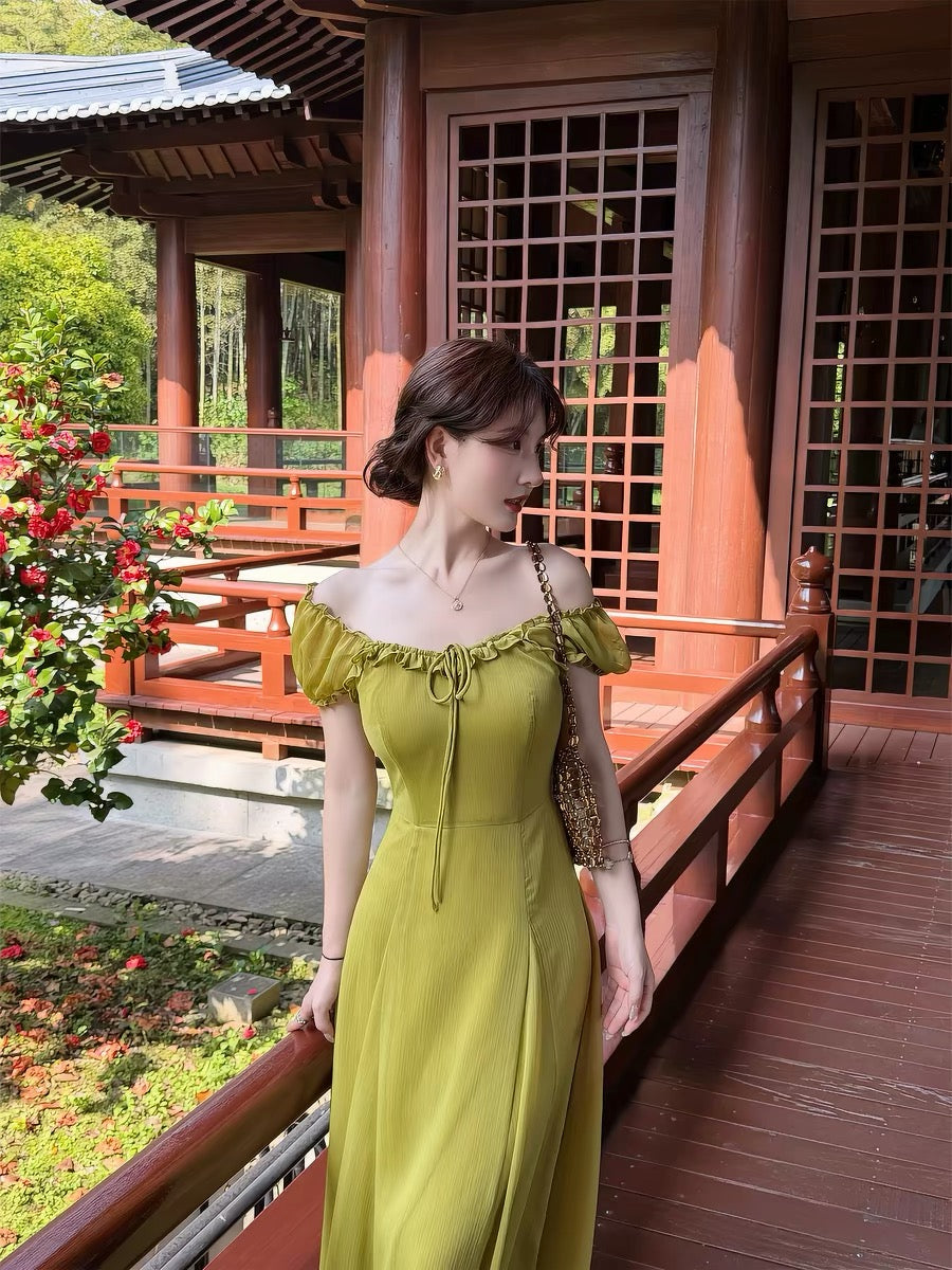 Lei Yingjun's "Cicada's Song in Midsummer" French Retro Style Dress for Women - Square Neck, Slim Waist, Sequined Elegant Long Dress