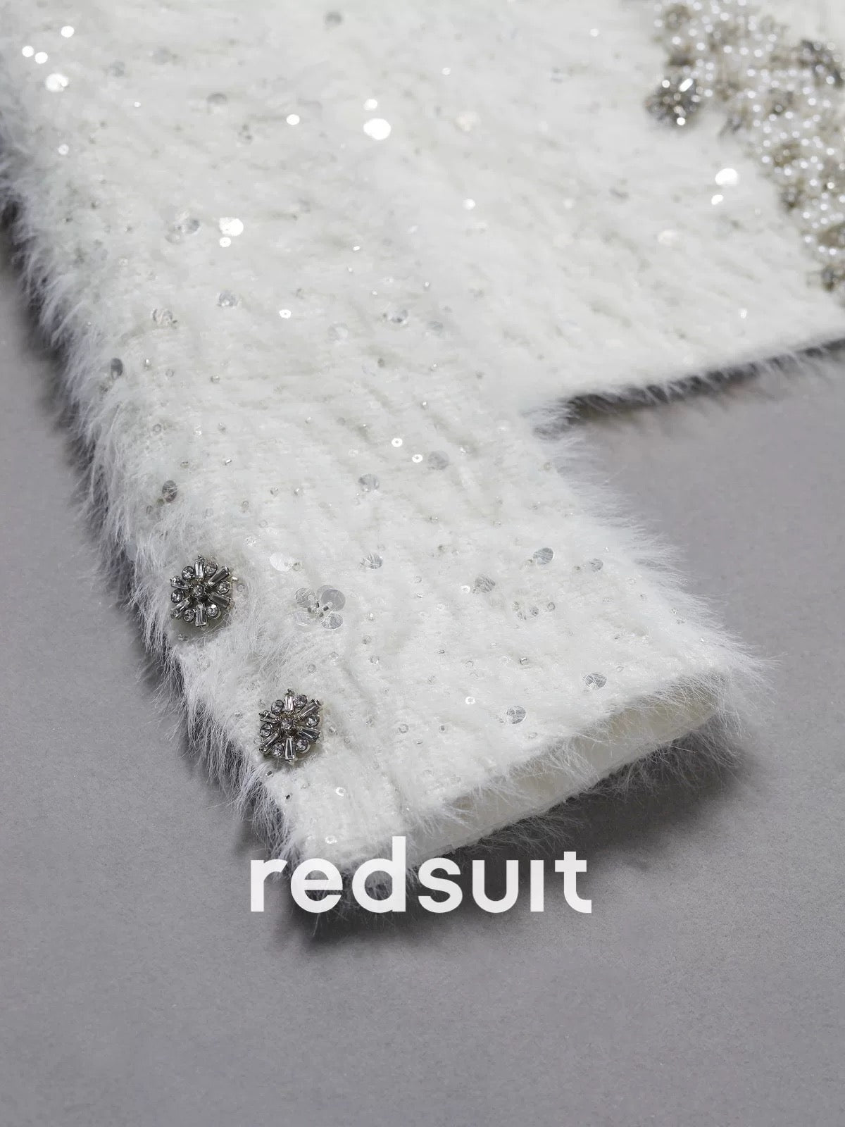 Redsuit heavy-duty, high-end, elegant beaded design, Chanel-style tweed white coat, exquisite and gentle top.