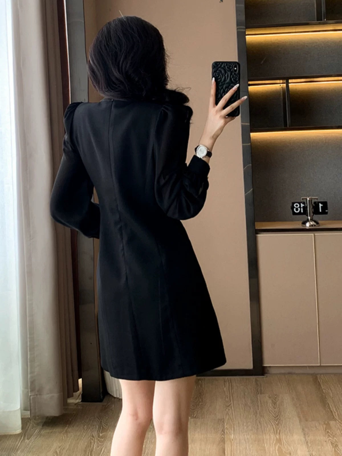 Elegant Hepburn-style dress, 2025 Spring/Autumn new style, petite women's elegant slim-fitting black dress