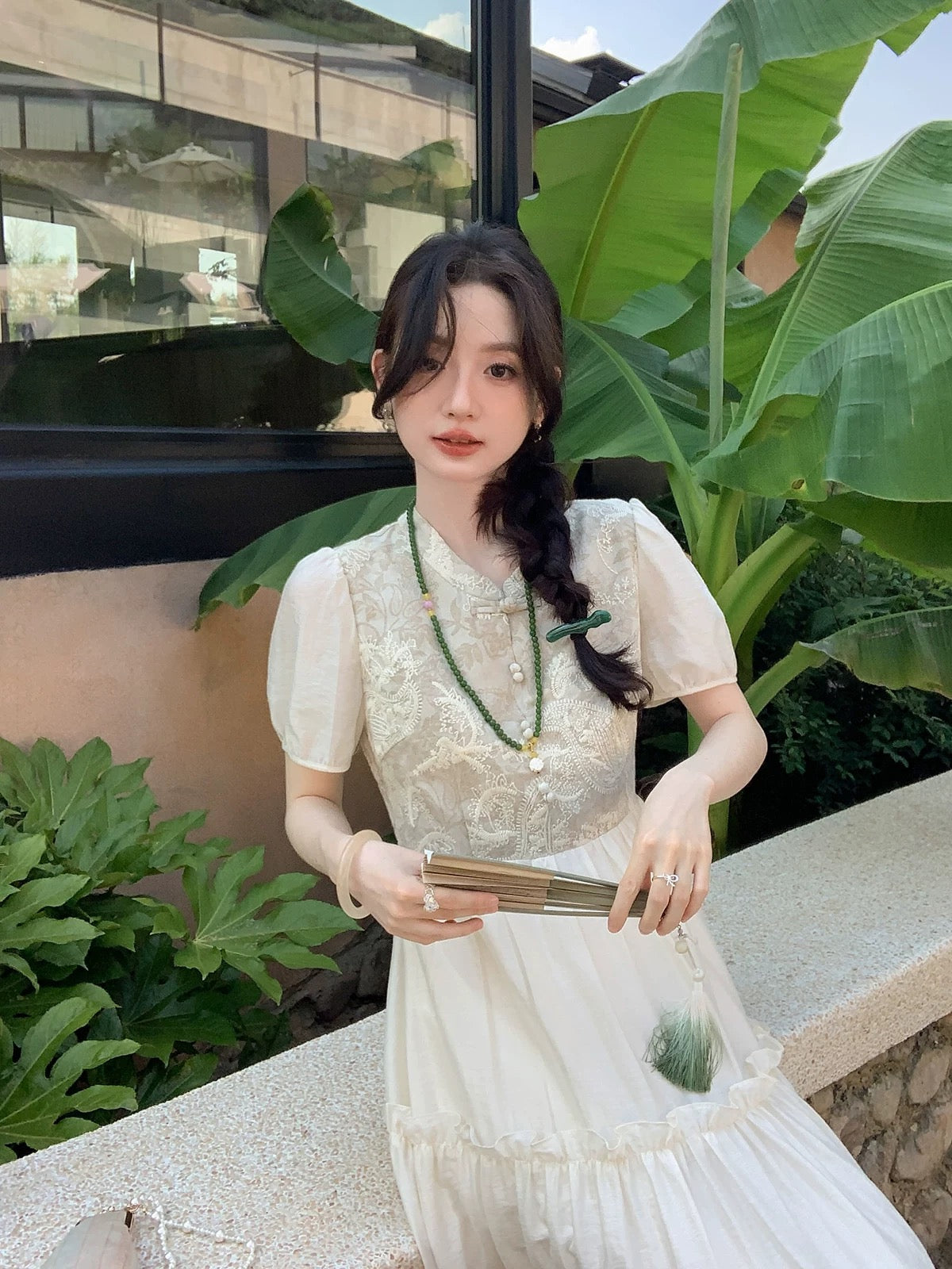 Miss Chipmunk's Poetic Style: Elegant and Feminine Summer Dress with a Slim Fit and Light Chinese Style Patchwork Design