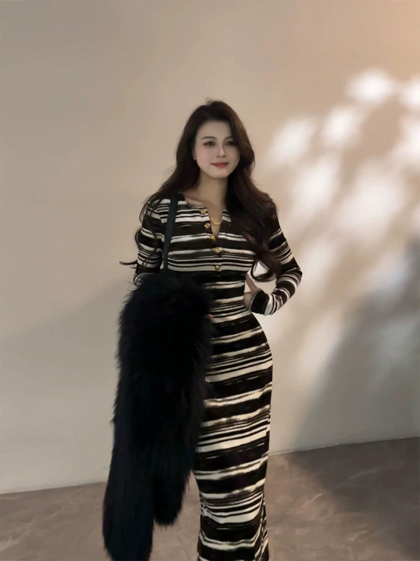 Da Tingting Autumn/Winter New Double-Layer Fleece-Lined Coffee-Apricot Striped Long-Sleeved Slimming Elegant Dress DT1865