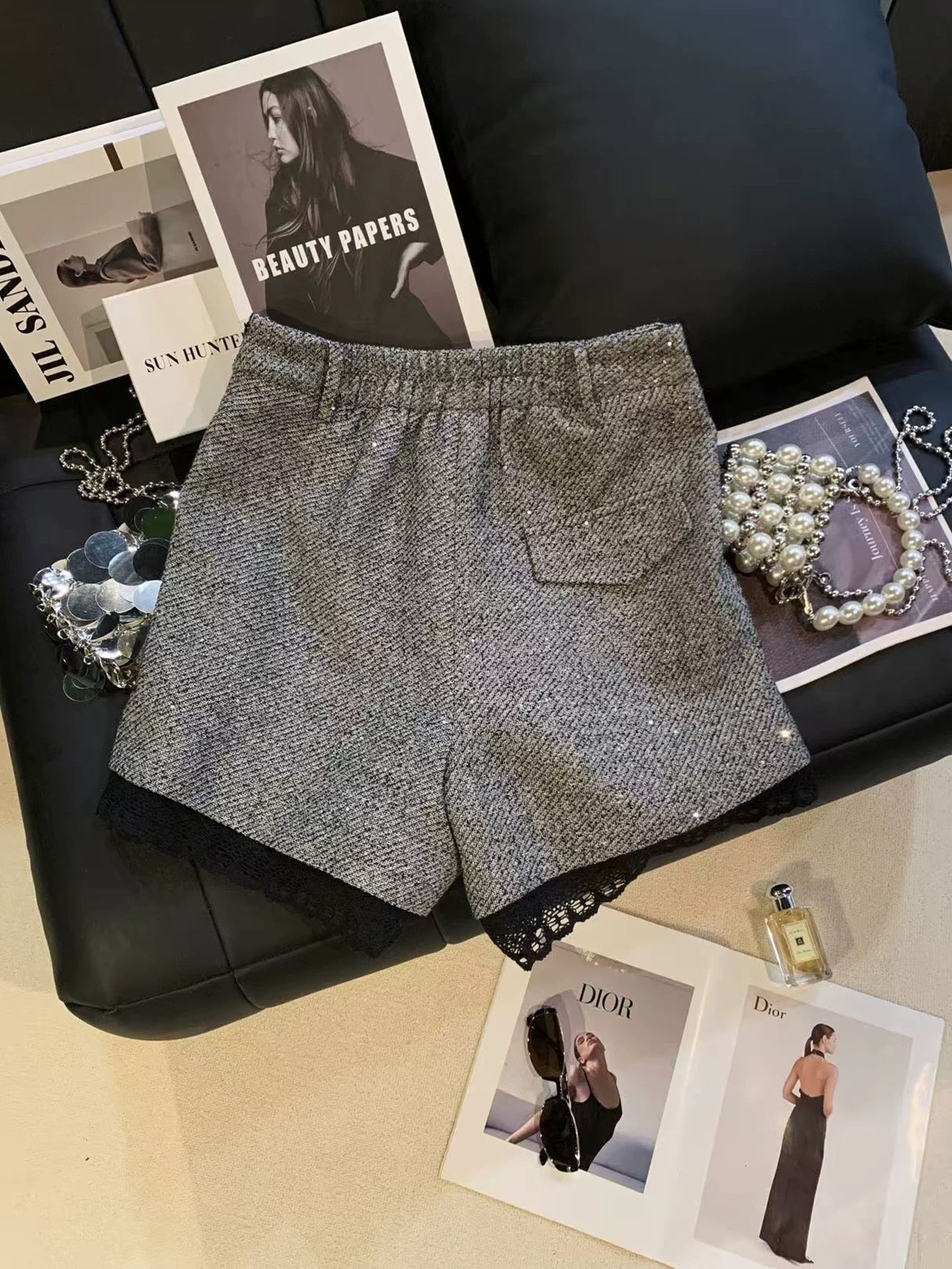ZHOUYI/Monday: Women's high-waisted shorts with designer lace trim, new autumn style, grey casual and versatile pants.