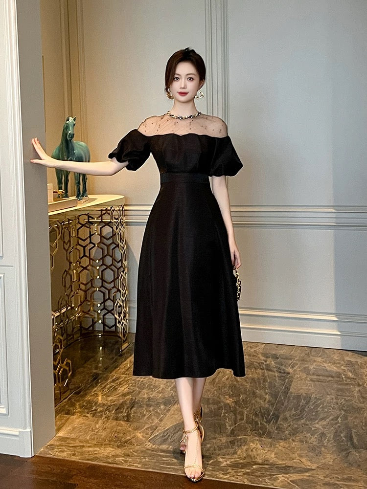 Hepburn style black dress, high-end dress, ladylike goddess style, puff sleeves, one shoulder long dress for women