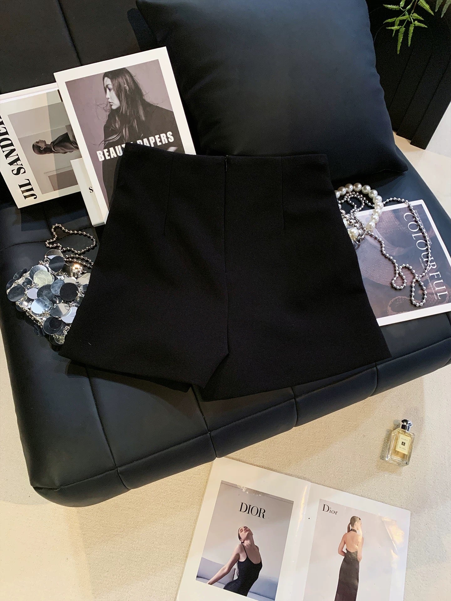 ZHOUYI/Monday: High-end, versatile, rhinestone chain, irregular skirt/pants, autumn-style, elegant suit-style casual shorts for women.