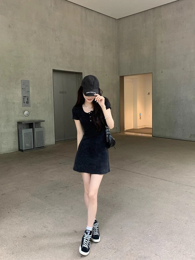 Tipsy little tune, lazy and relaxed temperament skirt, women's summer new slim fit and versatile knitted dress