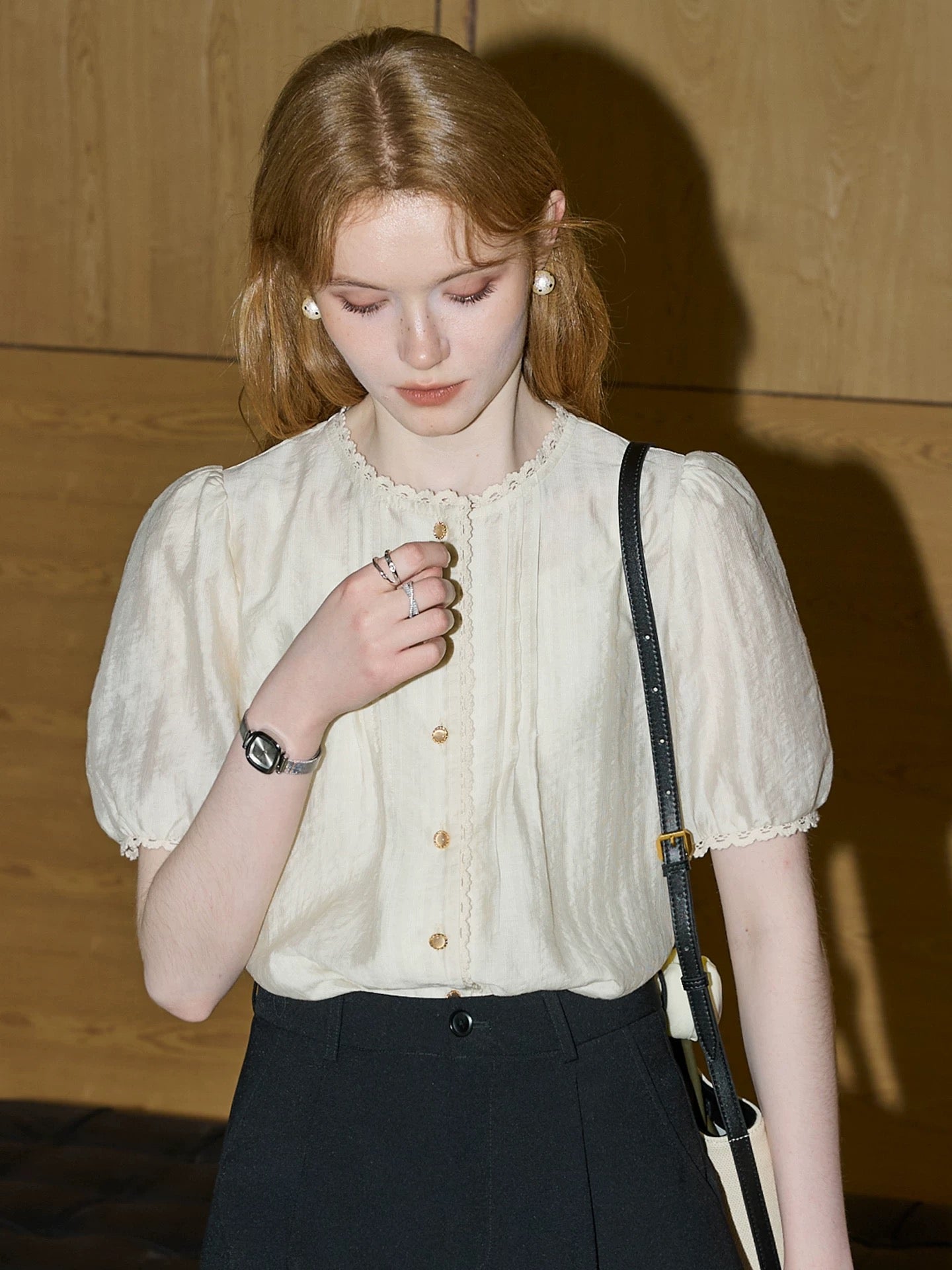 Kuhnmavie French-style apricot short-sleeved shirt for women, 2026 early spring new style, elegant lyocell blouse.