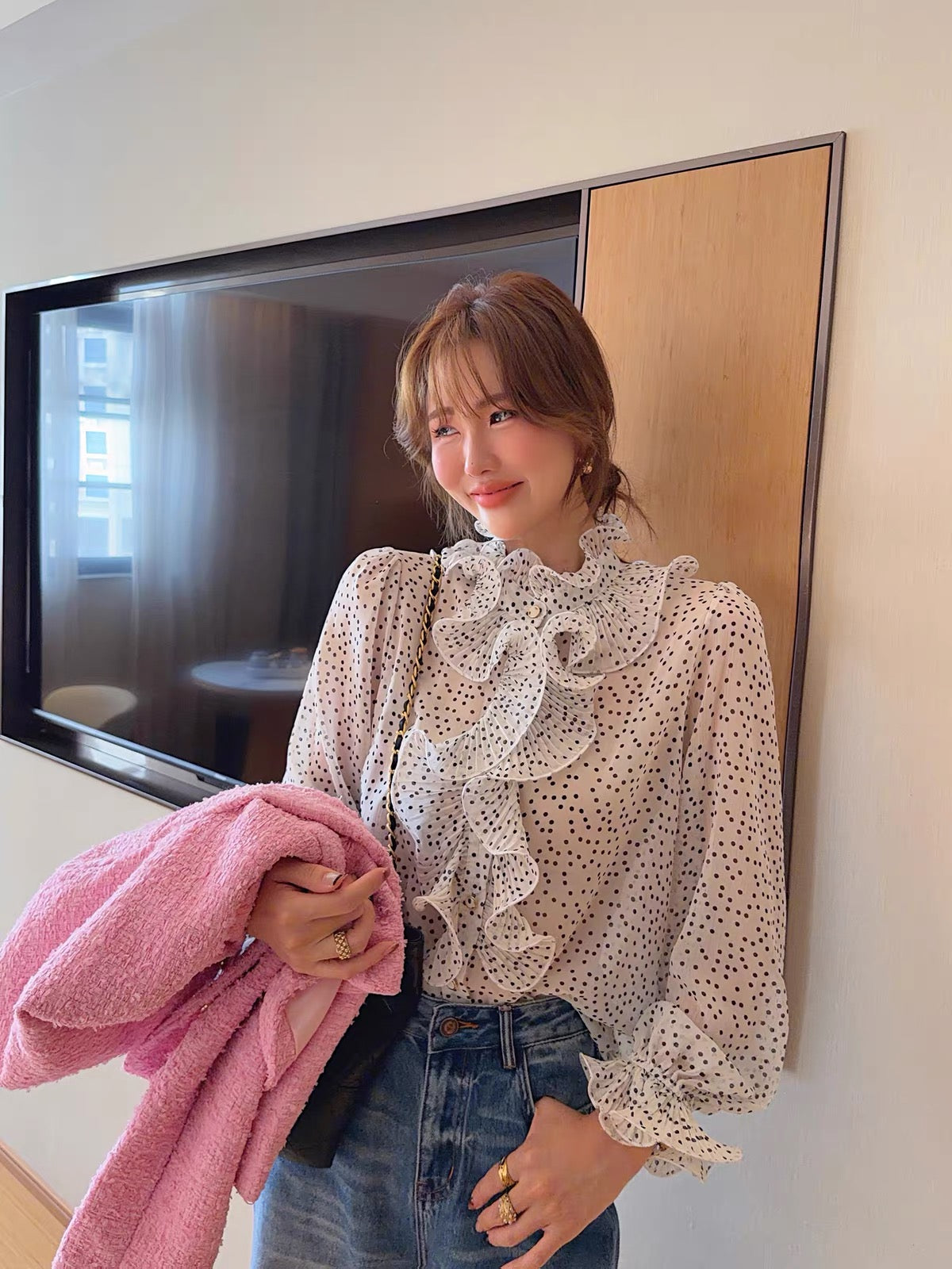 "Ji-young Unnie" Petal-Collar Polka-Dot Chiffon Shirt – New for Autumn 2026: Vintage, Loose-Fit, Slimming Flare-Sleeve Blouse