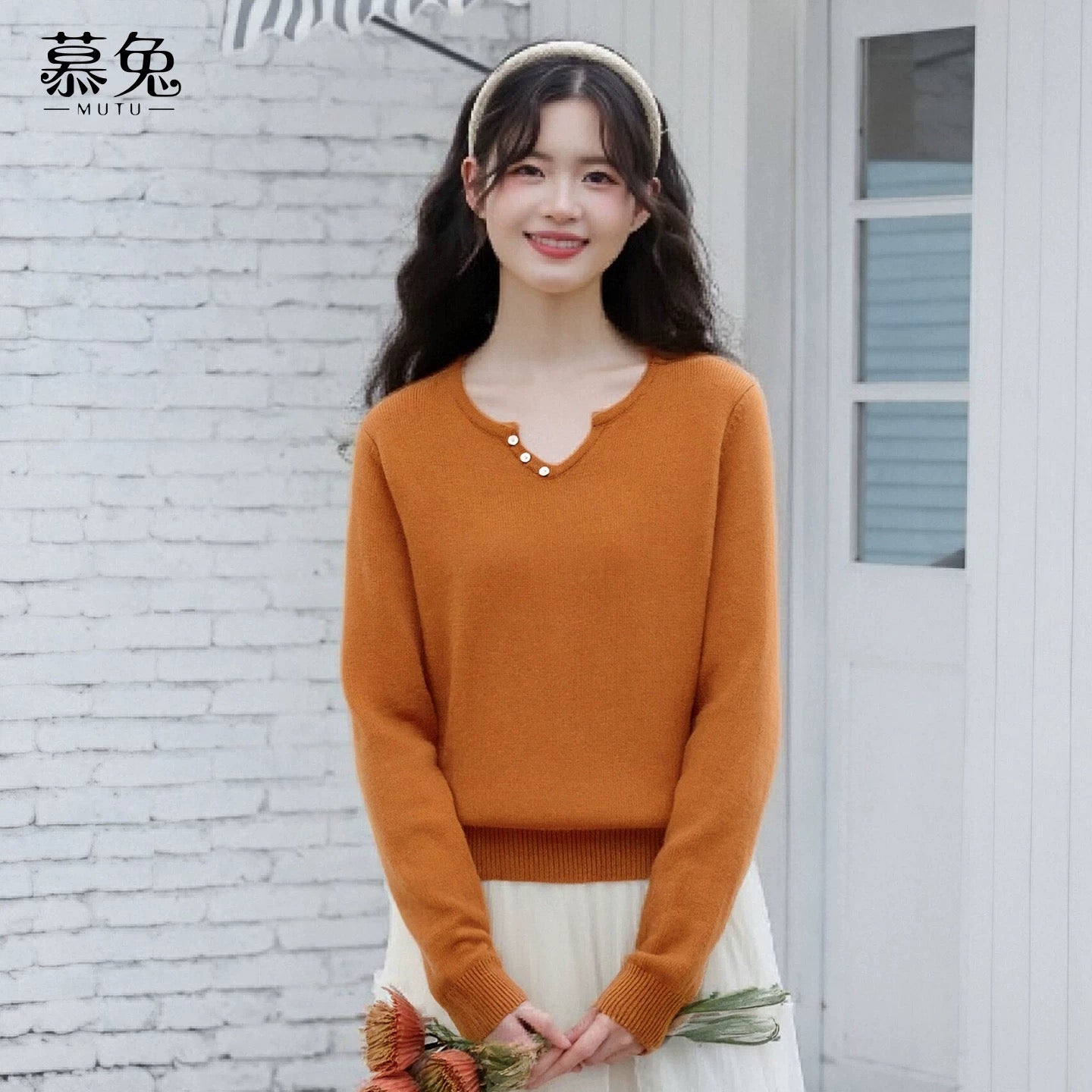 MuTu Petite Loose-fitting Sweater for Women, 2025 Winter New Style, Unique Design, Niche Long-sleeved Knitwear Top