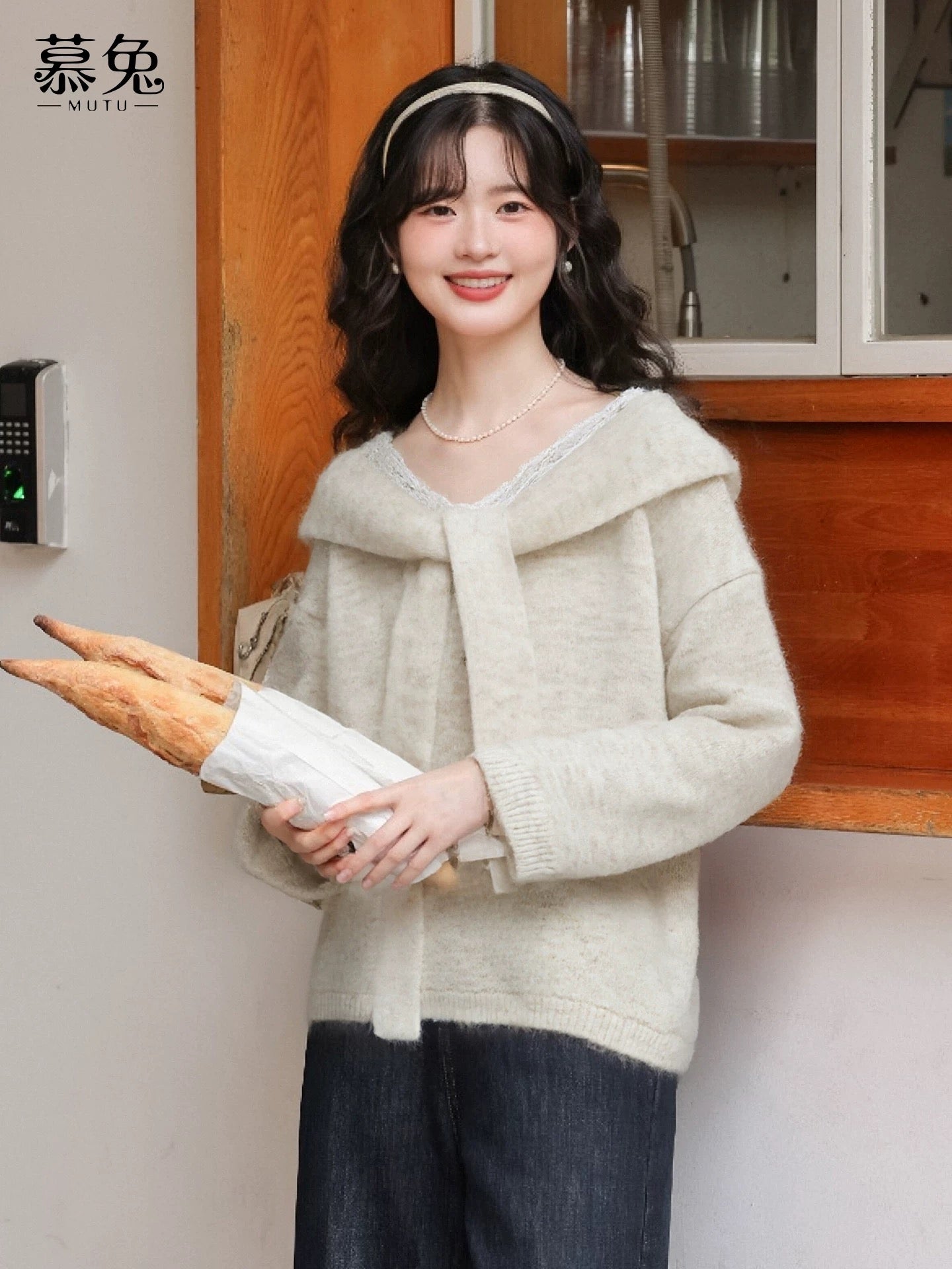 MuTu Lazy Style Lace-up Tie-up Sweater for Women, 2025 Winter New Style, Petite Loose Knit Top