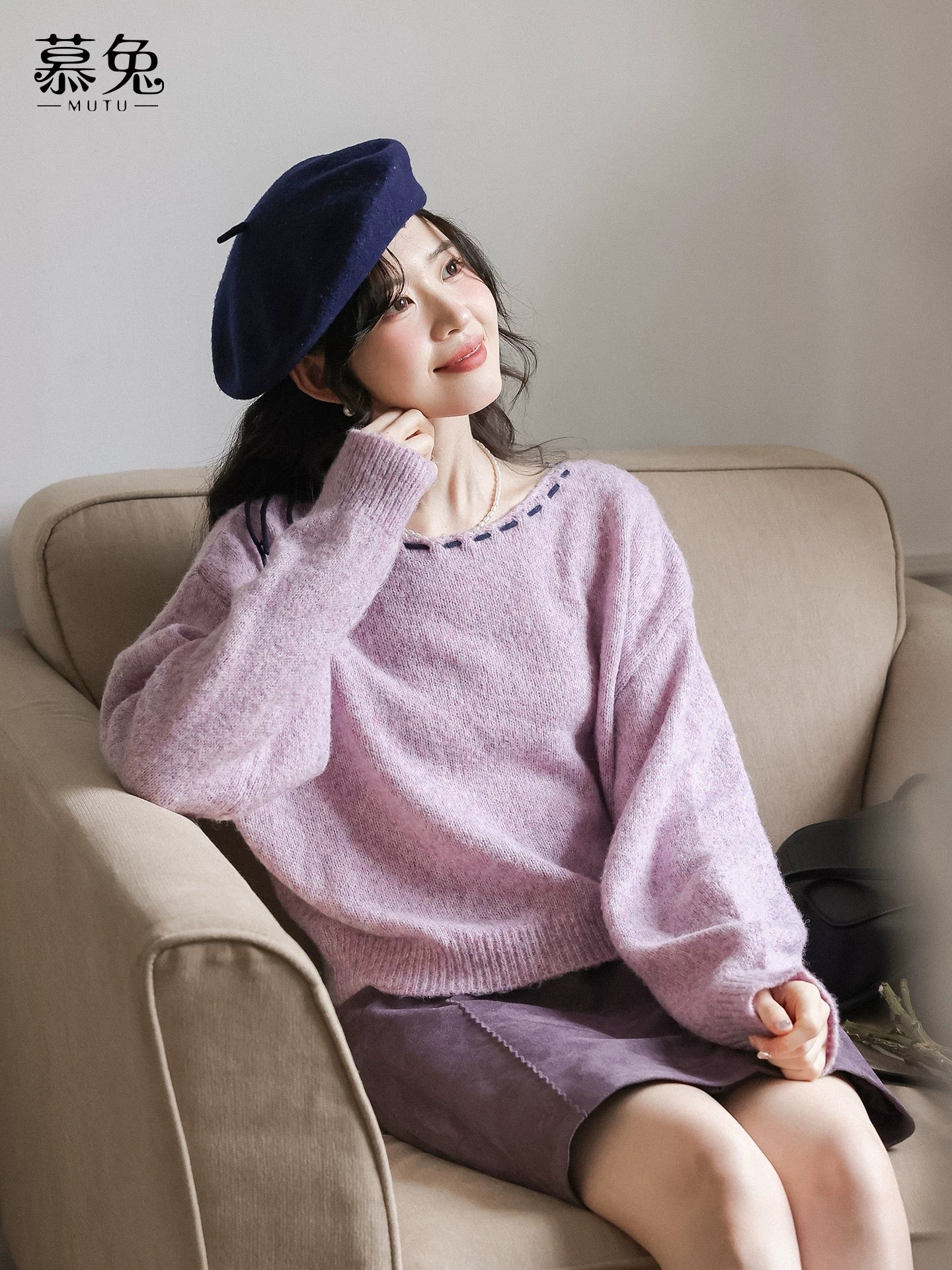 MuTu Sweet Bow Tie Round Neck Sweater for Women, 2025 Autumn New Style, Petite, Lazy Style, Loose Top