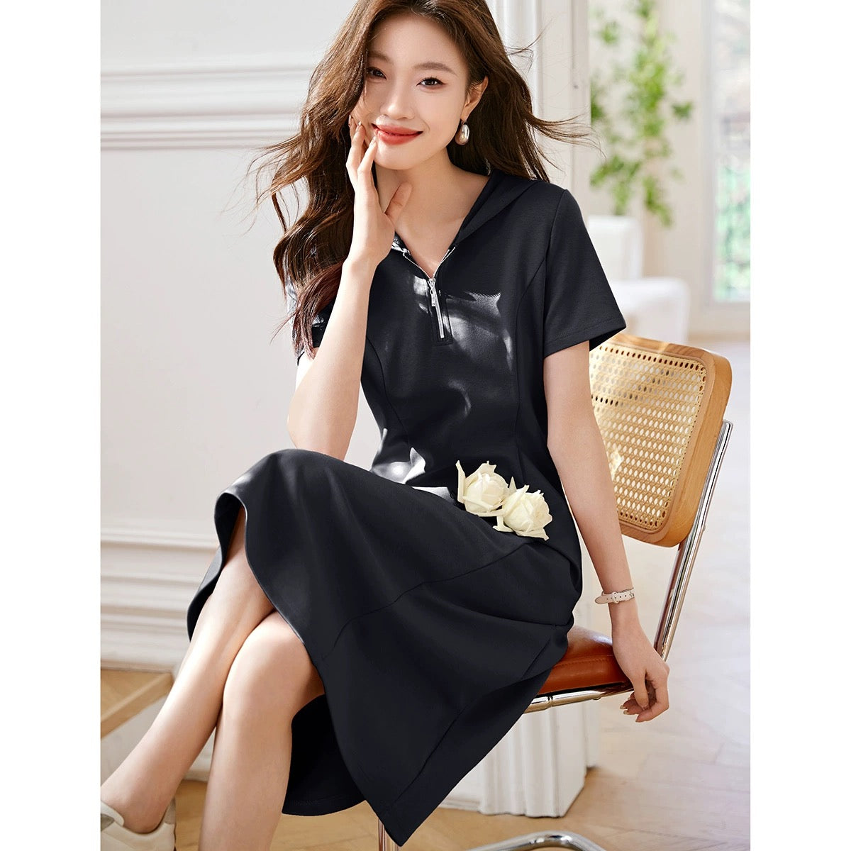 Mohan Yimei casual slimming hooded dress 2024 summer new style short-sleeved short-sleeved dress that covers the belly and looks slimming